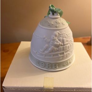Lladro 1998 Christmas Bell